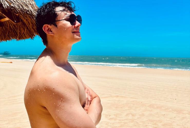 Body cơ bắp cuồn cuộn của phi công kém chục tuổi khiến các phú bà Vbiz say như điếu đổ-5