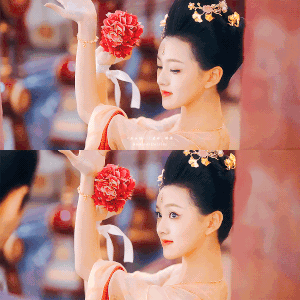 Nữ diễn viên sinh năm 2001 nổi tiếng sau một đêm, lấn át Địch Lệ Nhiệt Ba-2