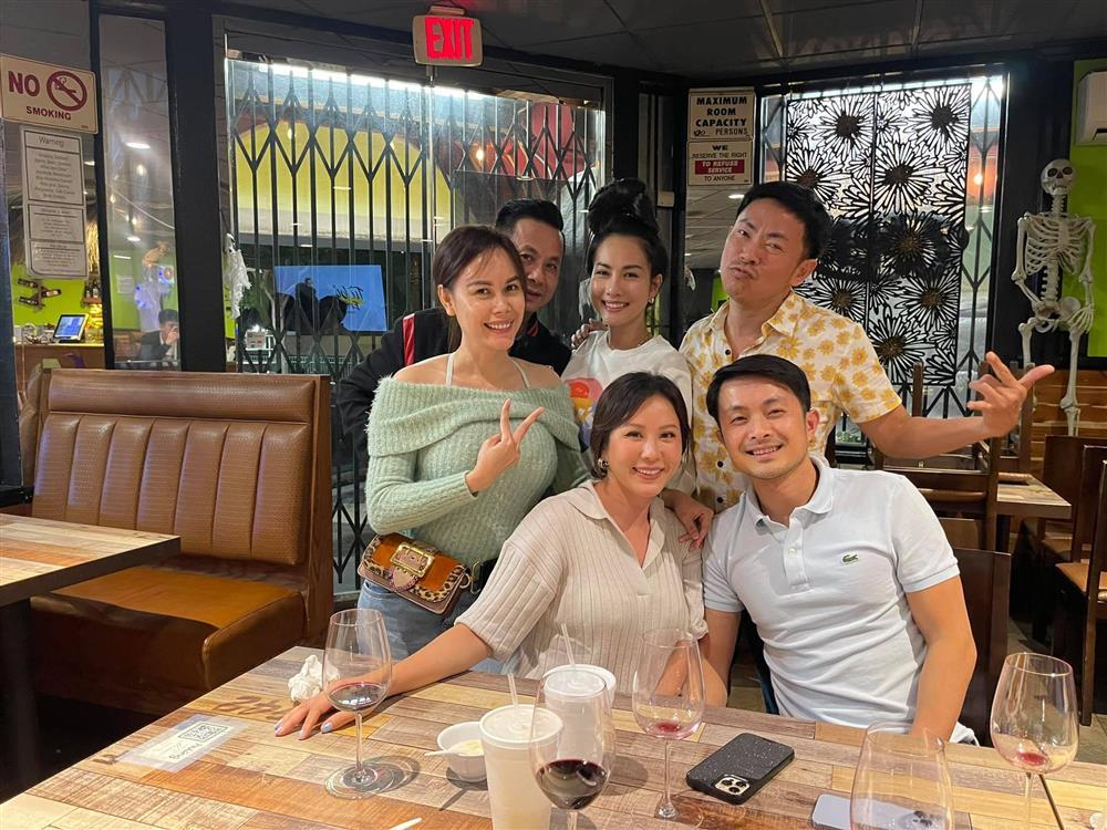 Trước khi ly hôn, hoa hậu Thu Hoài có 7 năm đẹp như mơ bên chồng kém tuổi-10