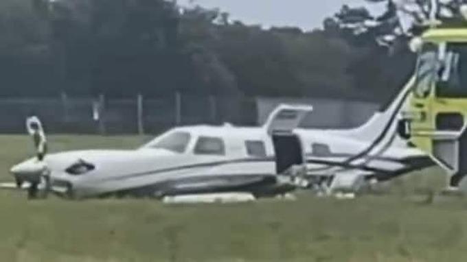Mỹ: Phi công đổ bệnh, nữ hành khách điều khiển máy bay hạ cánh-1