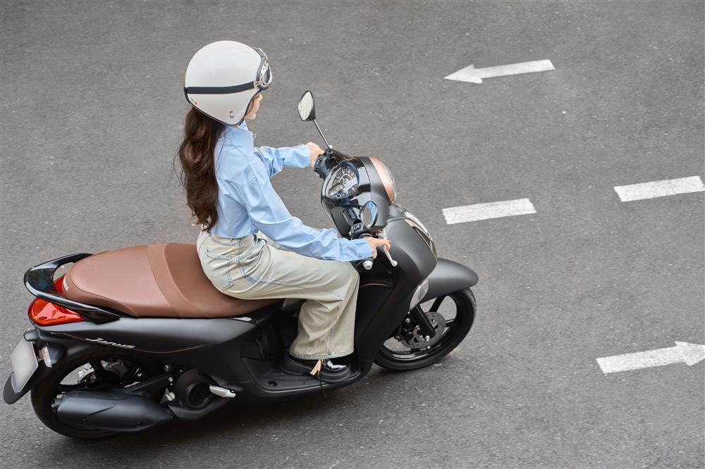 Món đồ đặc biệt nâng tầm phong cách hot girl-2