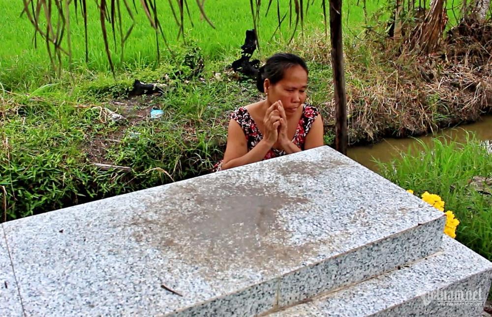 Tiết lộ về chú chó già 6 năm canh mộ cậu chủ ở Long An-3