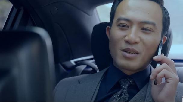 Phân cảnh biếu rượu chống dịch của phim Đấu trí gây sốt trở lại-2