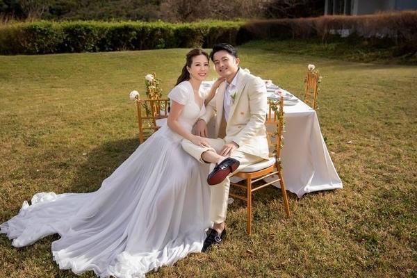 Hoa hậu Thu Hoài có bị phạt 2 triệu USD sau khi ly hôn chồng kém 10 tuổi?-4