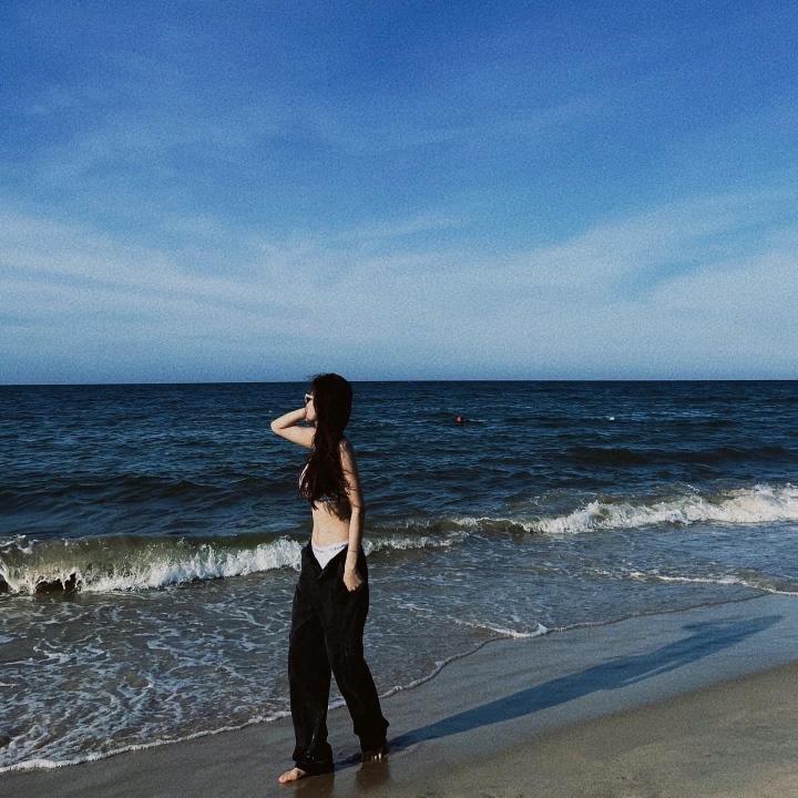 Cựu tuyển thủ U19 nữ Việt Nam đăng ảnh quyến rũ gây sốt-1