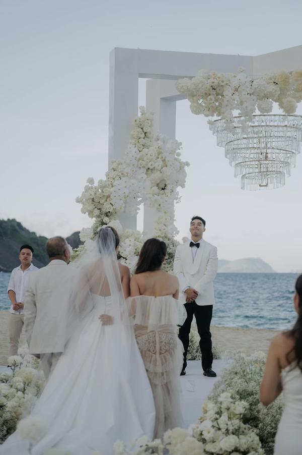 Em trai Hoa hậu Jennifer Phạm cưới vợ: Nhan sắc cô dâu chú rể gây chú ý-3