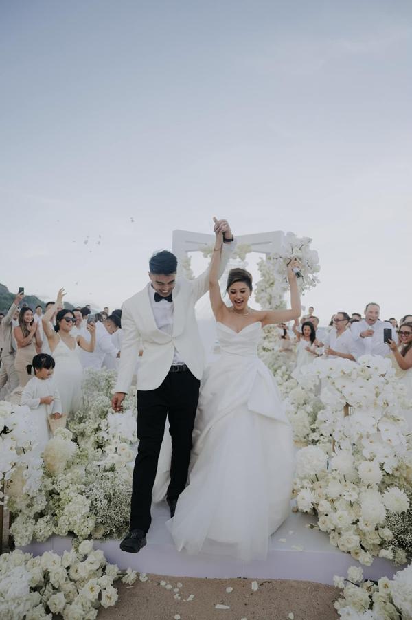 Em trai Hoa hậu Jennifer Phạm cưới vợ: Nhan sắc cô dâu chú rể gây chú ý-4