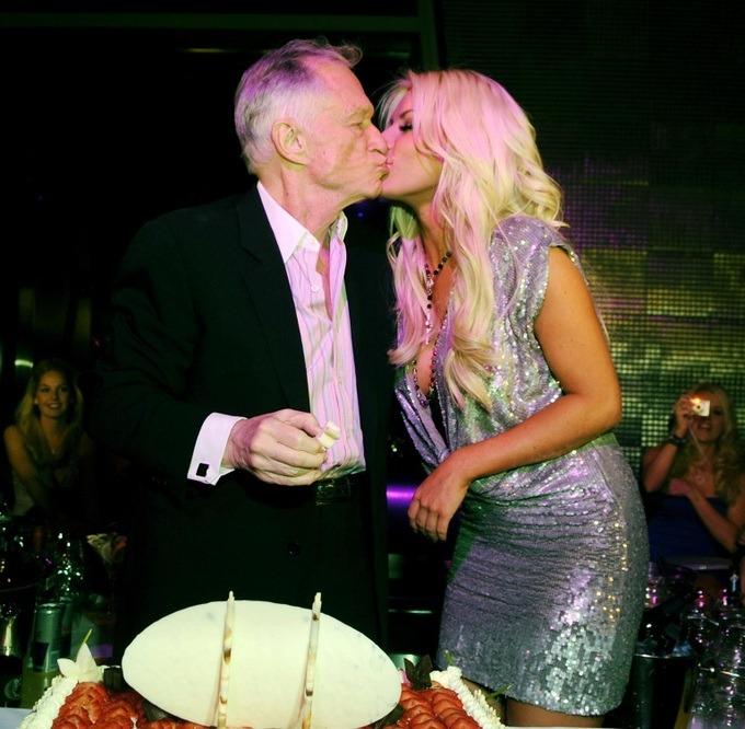Vợ kém 60 tuổi của ông trùm Playboy than hỏng một đời vì lấy sai người-2