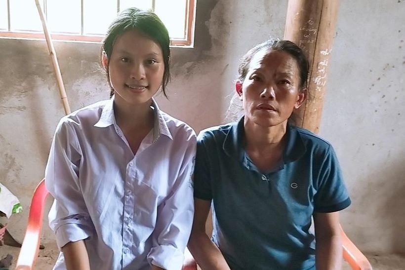 Á khoa khối C cả nước: Bố khuyết tật, sau giờ học em hái măng rừng kiếm sống-2