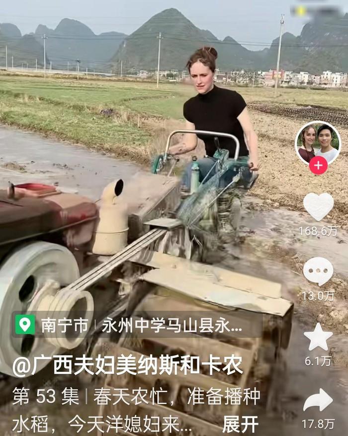 Anh nông dân lấy được mỹ nhân Ý biết làm ruộng, đẻ con xinh như thiên thần-6