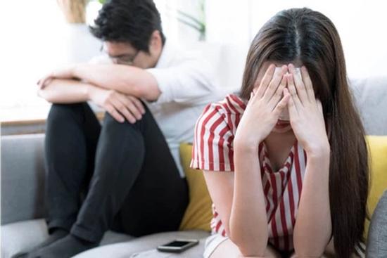 Bạn trai đòi chia tay nếu tôi nghỉ việc