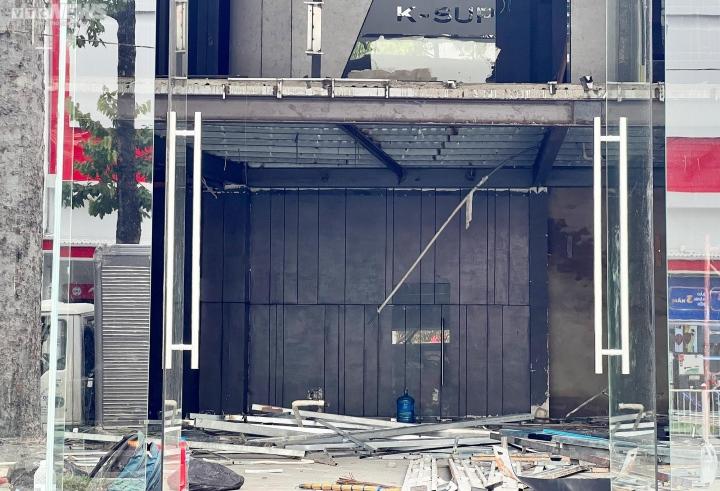 Showroom K-Super của trùm siêu xe Phan Công Khanh bị dỡ bỏ-5