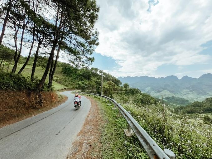 Tranh cãi biển chỉ đường gây bối rối cho du khách khi đến Hà Giang-3