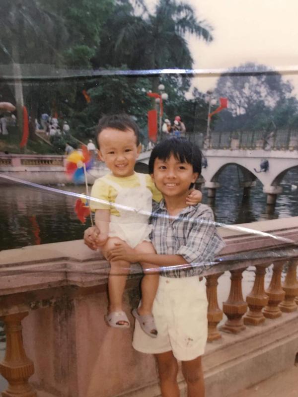 Quang sọt của Đội Đặc Nhiệm Nhà C21: Giảng viên đại học, hạnh phúc ngọt ngào bên vợ đẹp-2