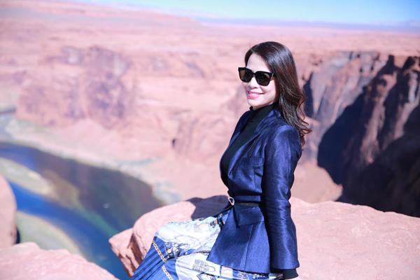 Sắc vóc đời thực bạn gái NSƯT Chí Trung: Lên chức mẹ vợ vẫn giữ body hack tuổi-1