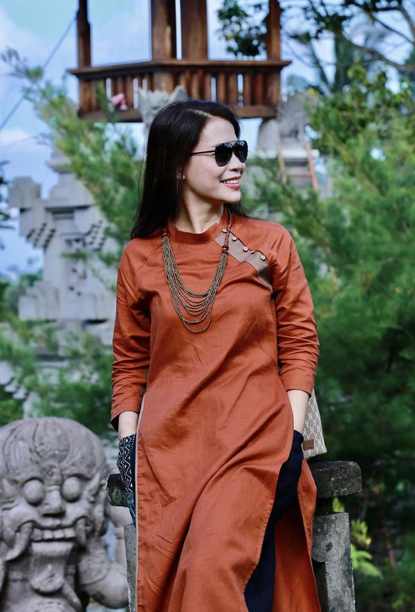 Sắc vóc đời thực bạn gái NSƯT Chí Trung: Lên chức mẹ vợ vẫn giữ body hack tuổi-6