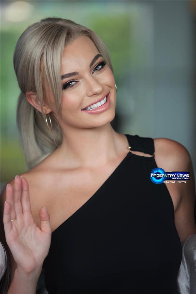 Đương kim Hoa hậu Thế giới trở lại Việt Nam, lép vế so với Bảo Ngọc ở một chi tiết-3