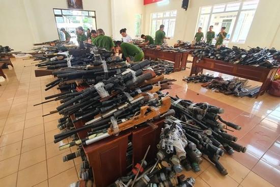 Công an Đắk Lắk thu hơn 4.500 vũ khí do người dân giao nộp