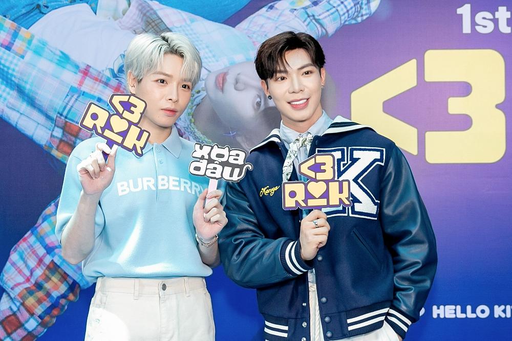 Erik trúng tiếng sét ái tình với người hoạt động trong showbiz-6