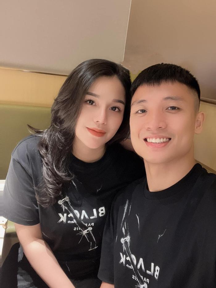 Khánh Linh khoe chỉ cần nói đẹp nhỉ là Bùi Tiến Dũng chốt đơn mua liền-1