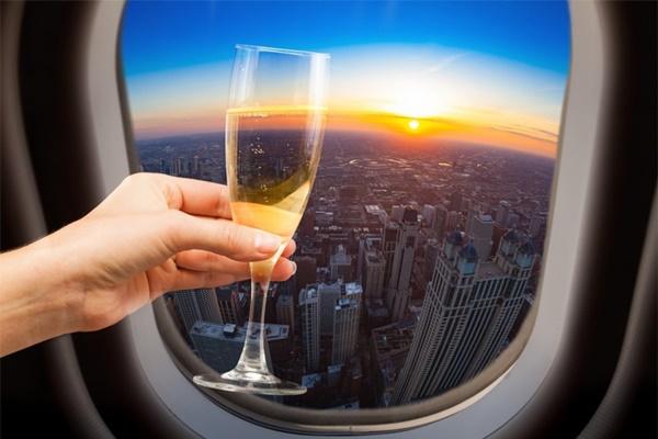 Những thứ được dùng miễn phí trên máy bay không phải ai cũng biết-3