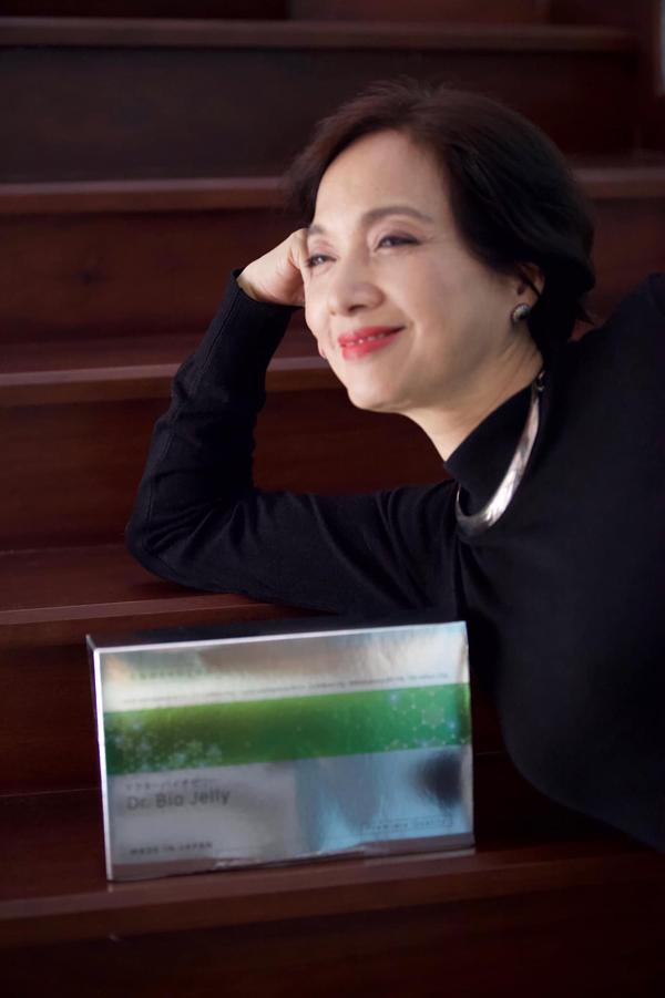 Sắc vóc tuổi 60 của NSND Lê Khanh: Cơ thể săn chắc nhờ siết cân bằng nước tự chế-3