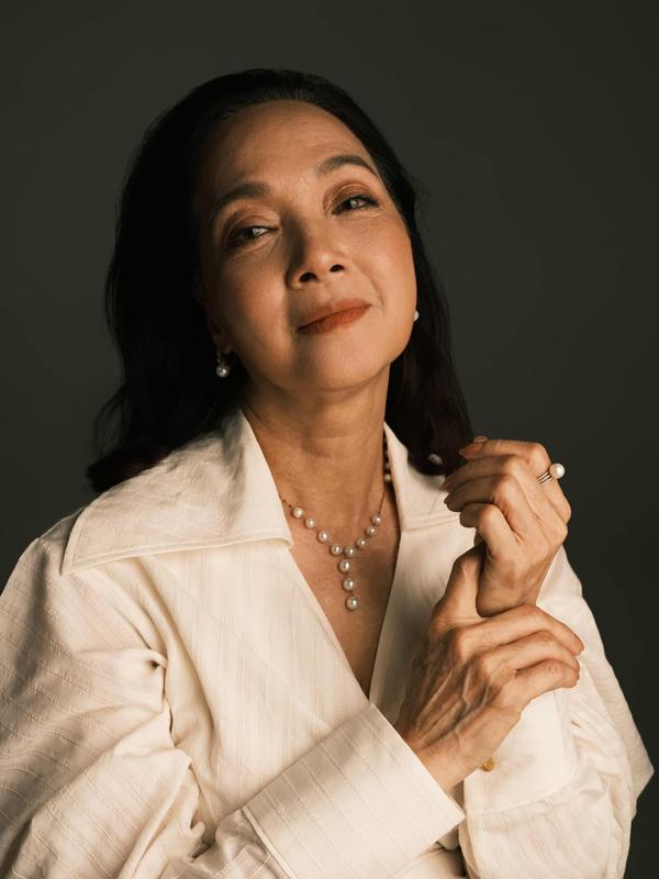 Sắc vóc tuổi 60 của NSND Lê Khanh: Cơ thể săn chắc nhờ siết cân bằng nước tự chế-7