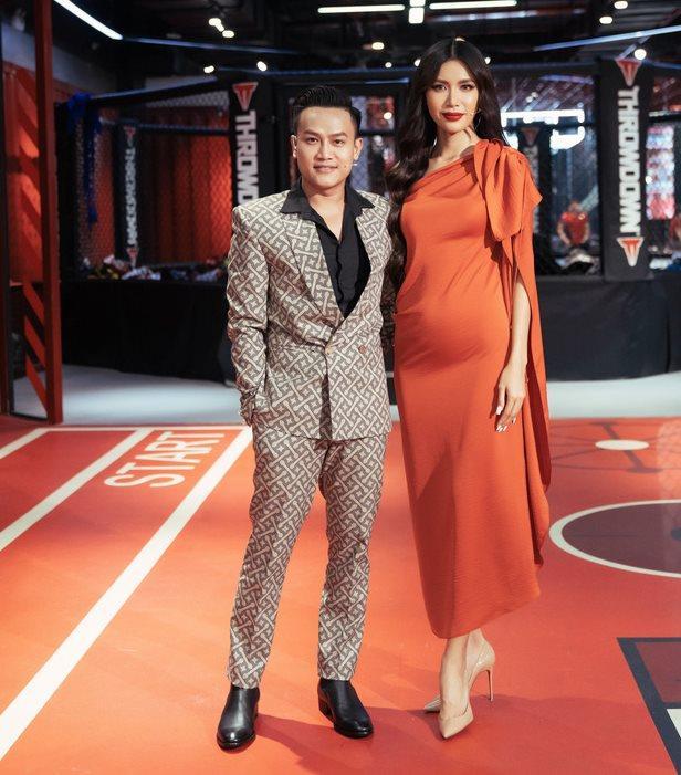 Váy lụa dính người: Bụng siêu mẫu cũng tròn ủng, nạn nhân mới là Trương Quỳnh Anh-2