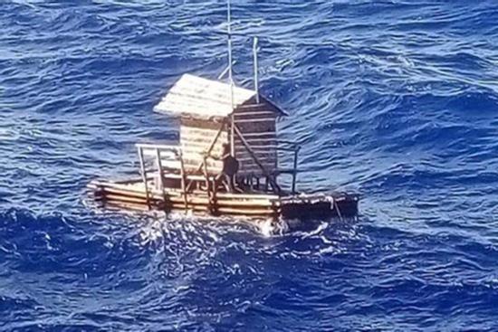 Thủy thủ kể chuyện sống sót thần kỳ khi bị mắc kẹt trên biển