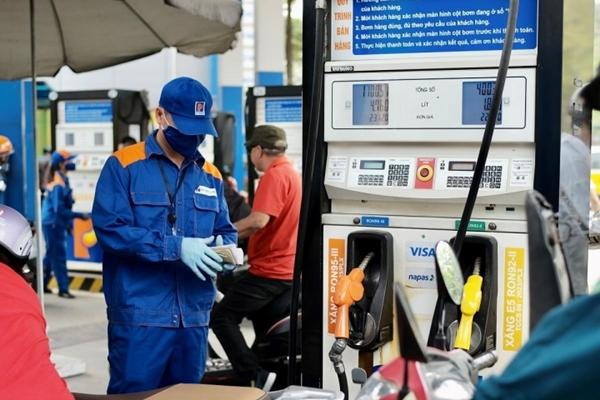 Giá xăng lại tăng hơn 1.100 đồng/lít-3