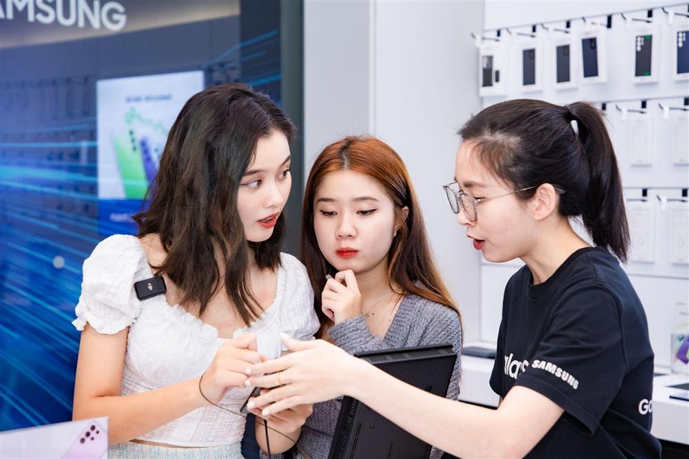 Khám phá không gian công nghệ tại cửa hàng trải nghiệm Samsung SamCenter thứ 30-3