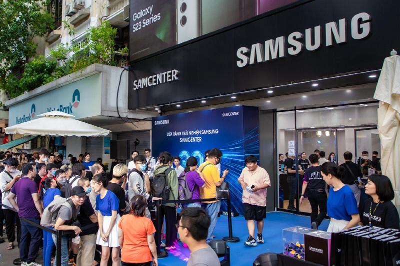 Khám phá không gian công nghệ tại cửa hàng trải nghiệm Samsung ...