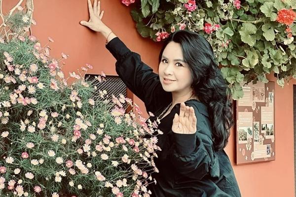 Diva Thanh Lam: Người đâu mà đẹp và hát hay thế-12