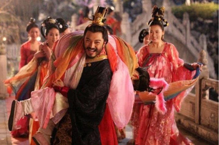 Vì sao hoàng đế Trung Hoa dù ăn sung mặc sướng nhưng lại sống không quá 40 tuổi?-2