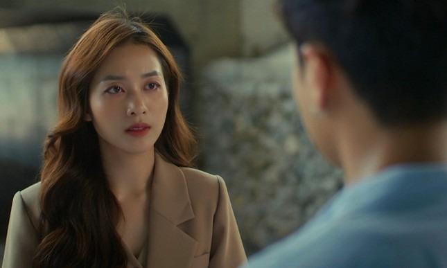 Thanh Sơn nói gì sau cảnh diễn lên đồng bắt vợ tiếp rượu hút triệu view-1