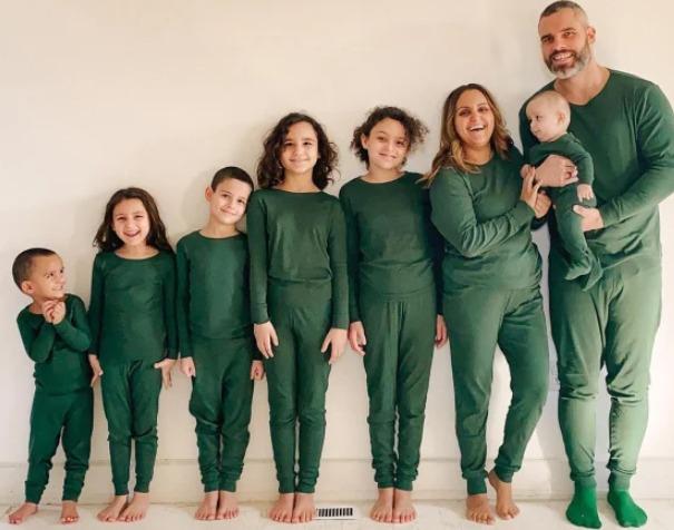 Gửi nhầm tin nhắn vào số người lạ, cô gái lấy được chồng như ý-1