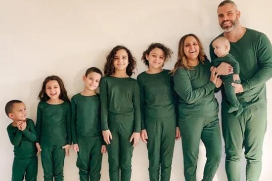 Gửi nhầm tin nhắn vào số người lạ, cô gái lấy được chồng như ý