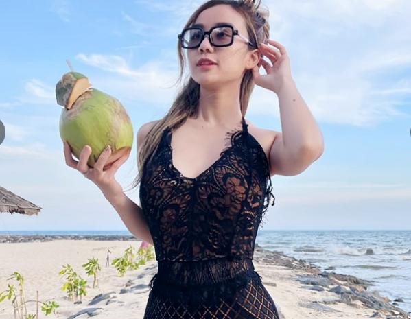 Làm đủ nghề kiếm tiền nuôi con, 2 mẹ đơn thân Vbiz vẫn sở hữu body như gái 18-12