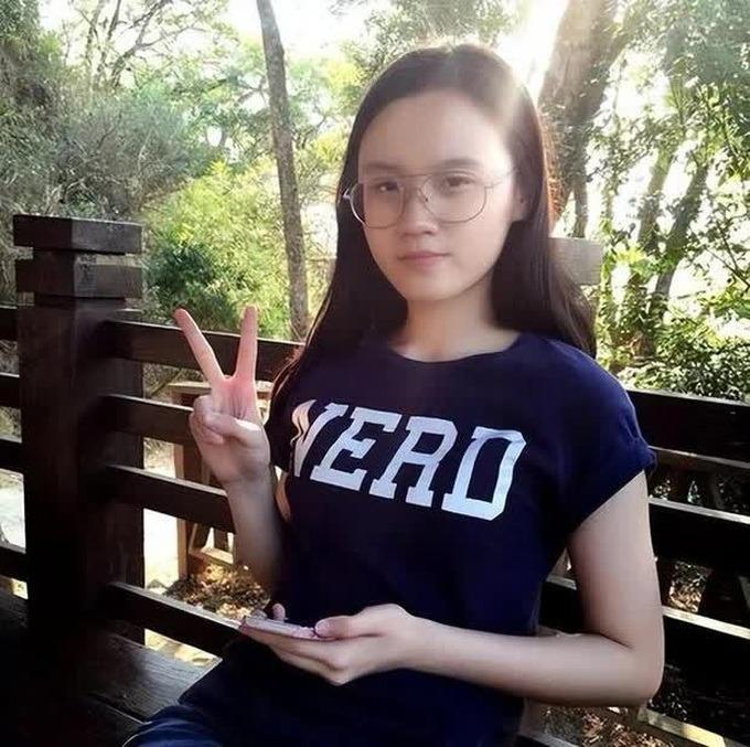 Xôn xao thông tin vợ trẻ kém 39 tuổi của cố nhạc sĩ Lý Khôn Thành qua đời-2