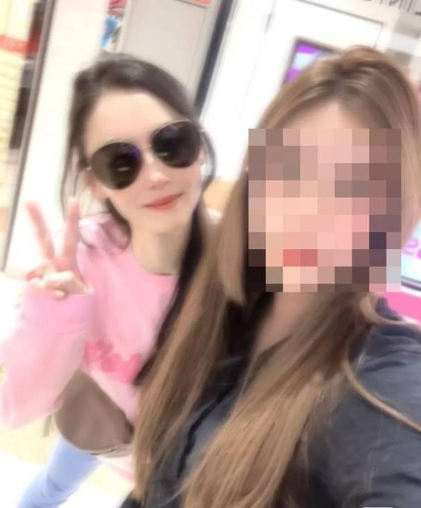 Trương Bá Chi và Tạ Đình Phong hội ngộ sau nhiều năm xa cách?-1