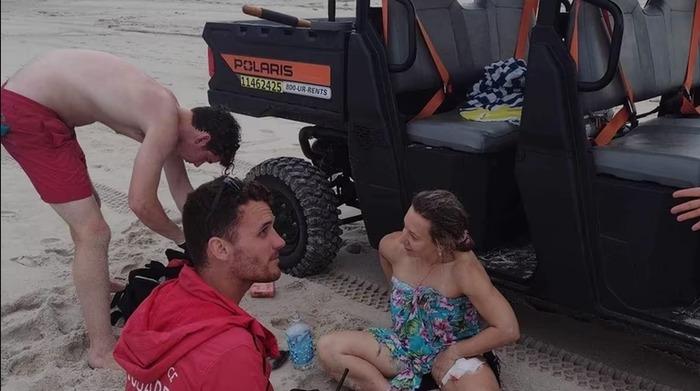 Người phụ nữ tự cạy hàm cá mập để thoát thân-2