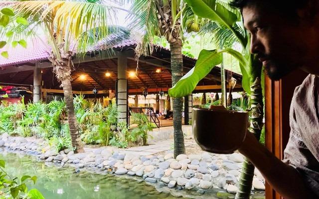 Tình cũ Ngô Thanh Vân bất ngờ khoe chòi lá đẹp như resort - một võ đường đẳng cấp-1