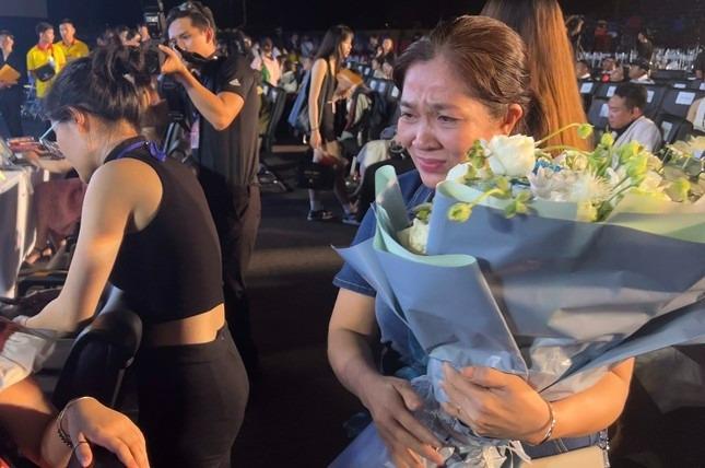 Á hậu Minh Kiên: Tôi không xấu hổ khi mẹ làm giúp việc-1