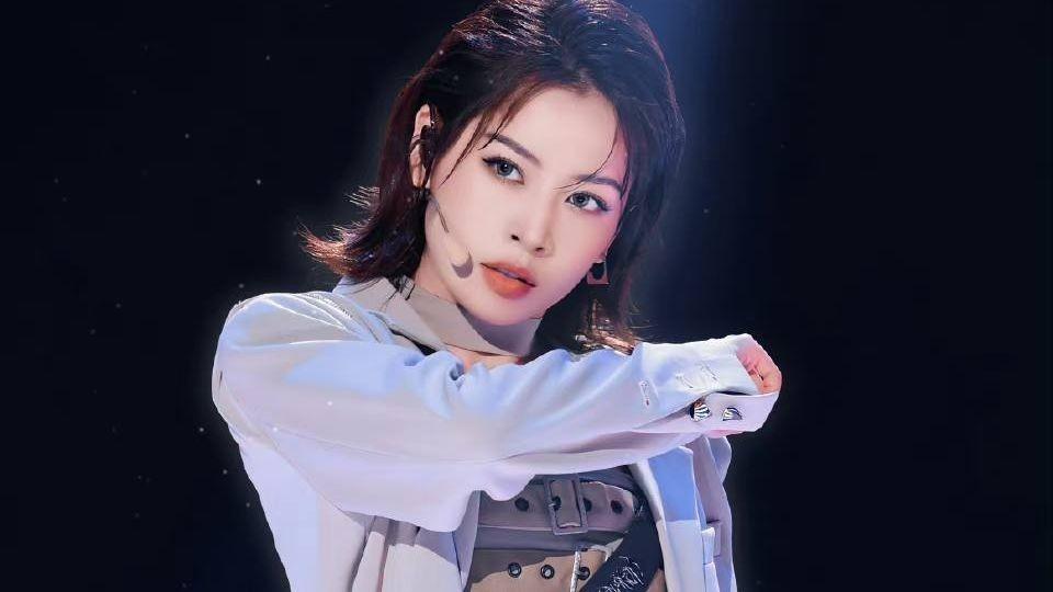 Chi Pu sau bình luận ‘Đừng hát nữa, cô không làm ca sĩ được đâu-7