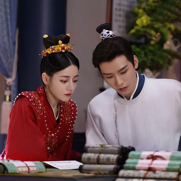 Địch Lệ Nhiệt Ba lên tiếng khi bị chê bai diễn xuất-4