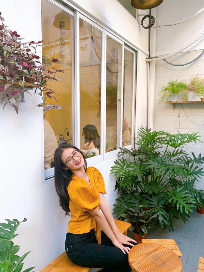 Nhan sắc đời thường Hoa hậu Ý Nhi: Được ví như Đông Nhi, ảnh cấp 3 gây sốt-6