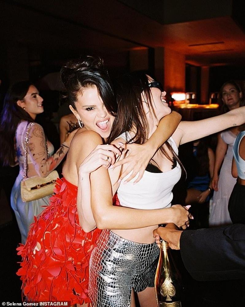 Bên trong bữa tiệc sinh nhật lần thứ 31 toàn sao của Selena Gomez-3