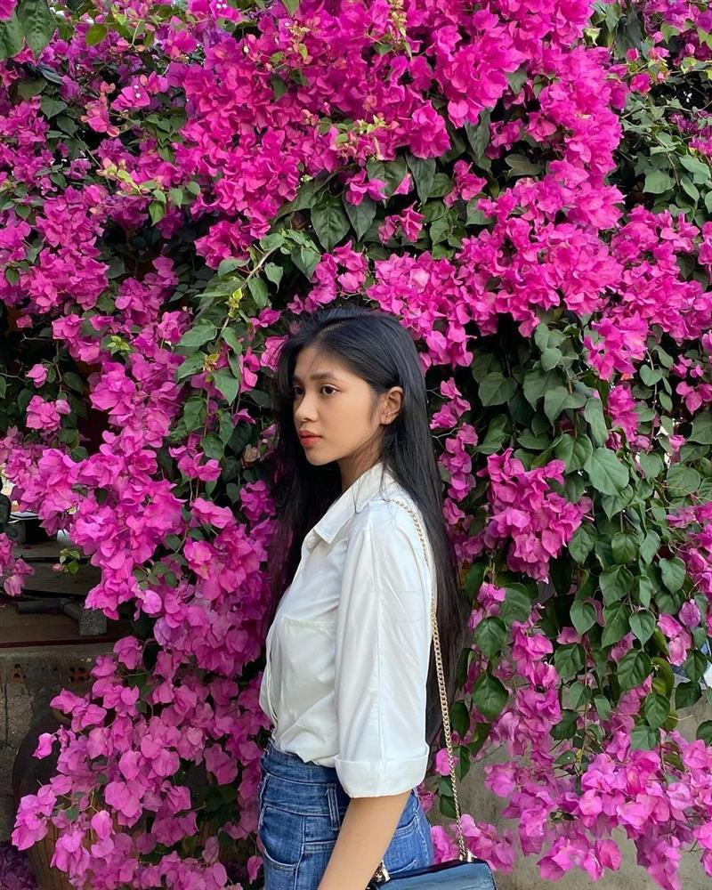 Mặt mộc của Á hậu Thế giới Việt Nam 2023 được khen đẹp hơn trang điểm-16