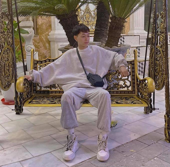 Từ chàng thợ cắt tóc Tây Bắc đến chủ nhân bản rap À Lôi gây bão mạng-6