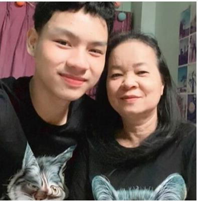 Con trai 18 tuổi mê đắm người phụ nữ U60, bố mẹ nói câu gây sốc-2